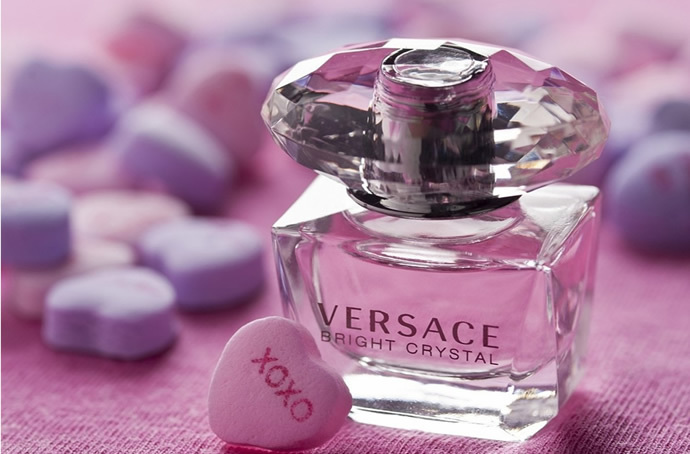 Versace Bright Crystal: раскрываем тайну вечно молодого парфюмерного хита