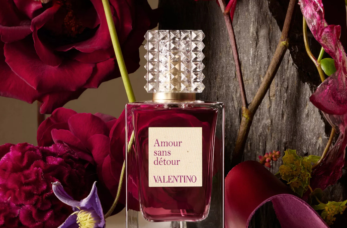 Valentino Amour Sans Detour: страсть и элегантность в одном флаконе