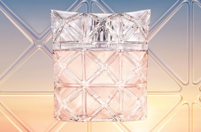 Issey Miyake Lumiere d Issey: мелодия, пронизанная светом