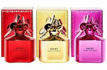 Встречайте потрясающее фруктово-цветочное трио - Marc Jacobs Daisy Shine Red, Marc Jacobs Daisy Shine Gold и Marc Jacobs Daisy Shine Pink