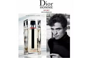 Аромат Christian Dior Dior Homme Sport 2017 изменяется, оставаясь неизменным