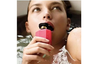Stella McCartney Stella Peony: бутон пиона