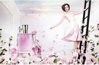 Чудесное цветение летнего сада: пленительный женский парфюм Miracle Blossom от Lancome