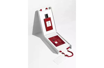 Jo Loves Jo by Jo Loves: красный модернизм