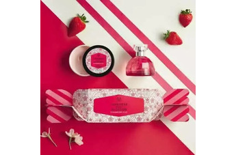 The Body Shop Japanese Cherry Blossom Strawberry Kiss: ягоднее не бывает