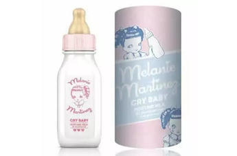 Теперь Вы знаете, как пахнет детство благодаря Melanie Martinez Cry Baby Milk