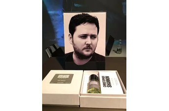 Ода Кристоферу Шеннону во флаконе от Verduu
