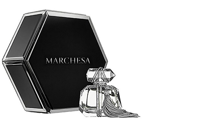 Новые «наряды» парфюмов от Yves Saint Laurent, Marchesa и Bond No 9