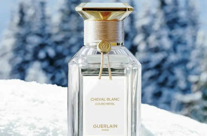 Guerlain Cheval Blanc рисует зимний пейзаж