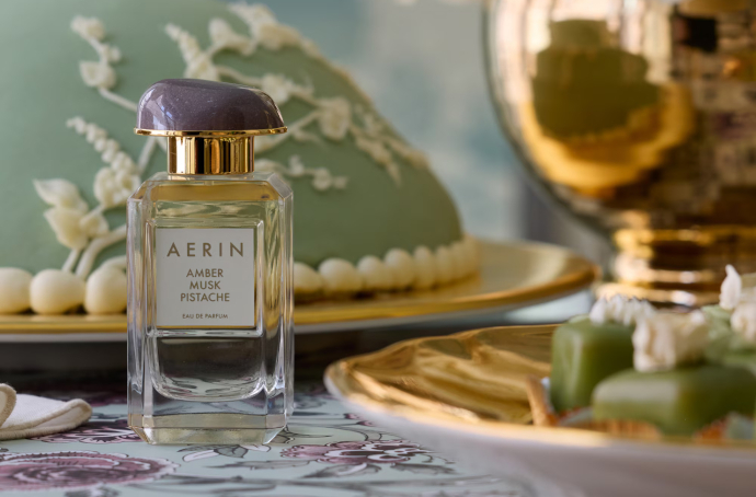 Теплый уют кондитерской в аромате Aerin Amber Musk Pistache