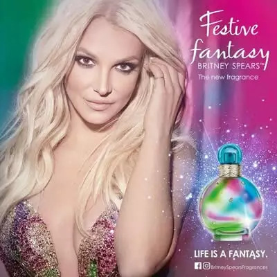 Britney Spears Festive Fantasy: Бритни Спирс зажигает!