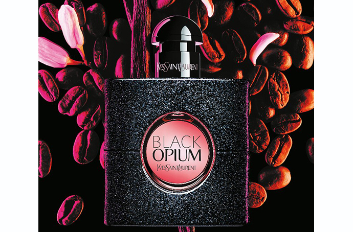 Зои Кравиц стала новым лицом культового аромата Yves Saint Laurent Black Opium