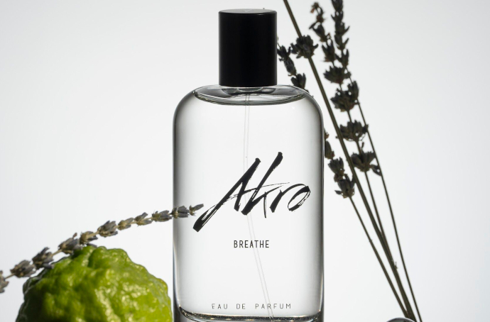 Природная свежесть в аромате Akro Breathe