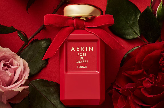 Aerin Rose de Grasse Rouge: букет грасских роз