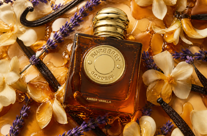 Путешествие к внутренней силе с Burberry Goddess Amber Vanilla
