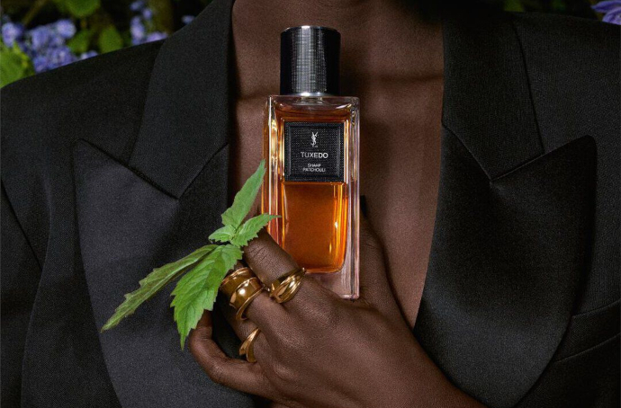 Лучшие пачули в аромате Yves Saint Laurent Tuxedo Sharp Patchouli