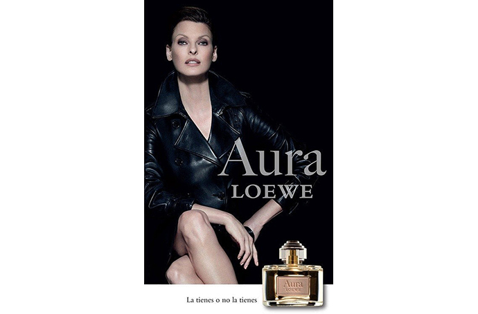 Реклама Loewe Aura — Линда Евангелиста представляет новый аромат