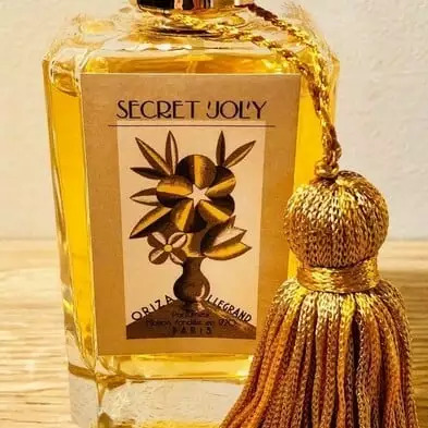 Ароматические тайны легендарного бренда: новый парфюм от Oriza L Legrand