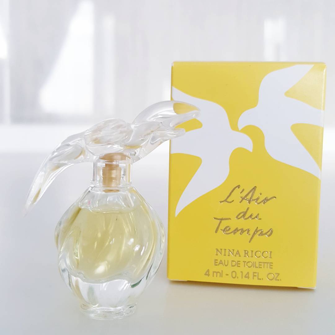 Nina Ricci духи l'Air du. Nina Ricci l'Air du Temps Parfum 15 ml. Туалетная вода Nina Ricci l'Air du Temps. Духи времени песни