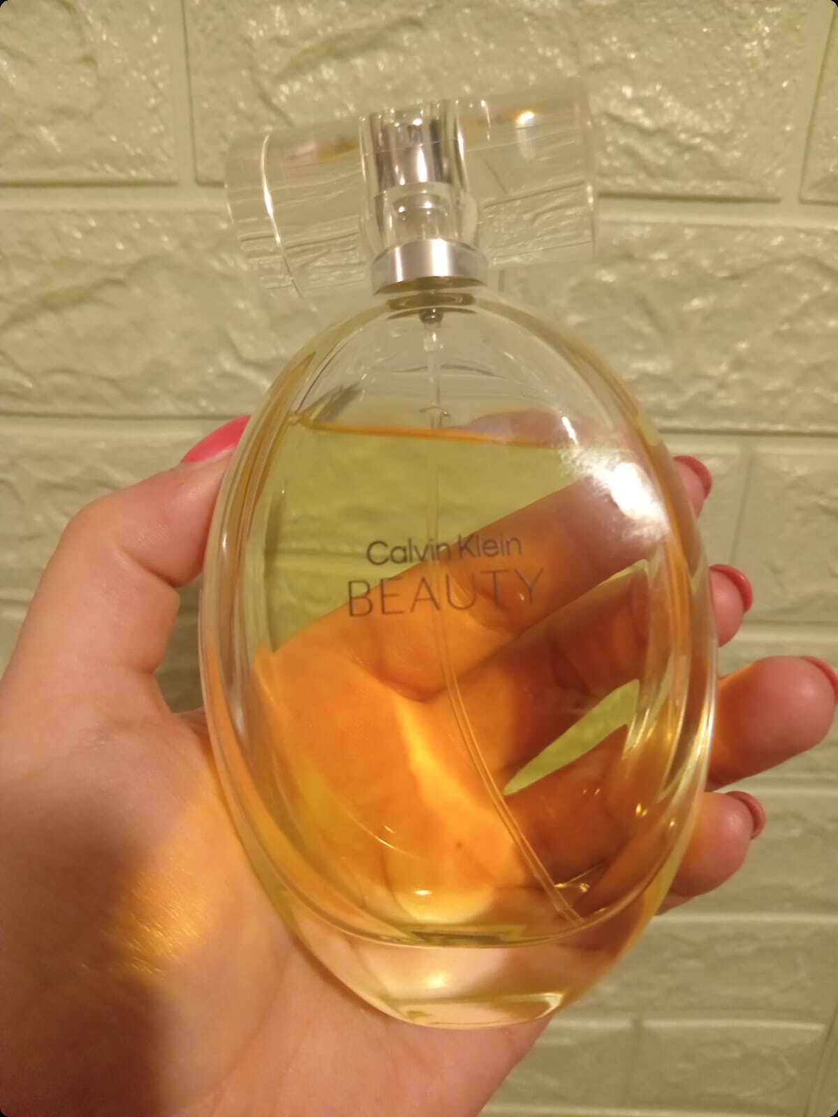 Calvin Klein Beauty Парфюмерная вода 100 мл для женщин