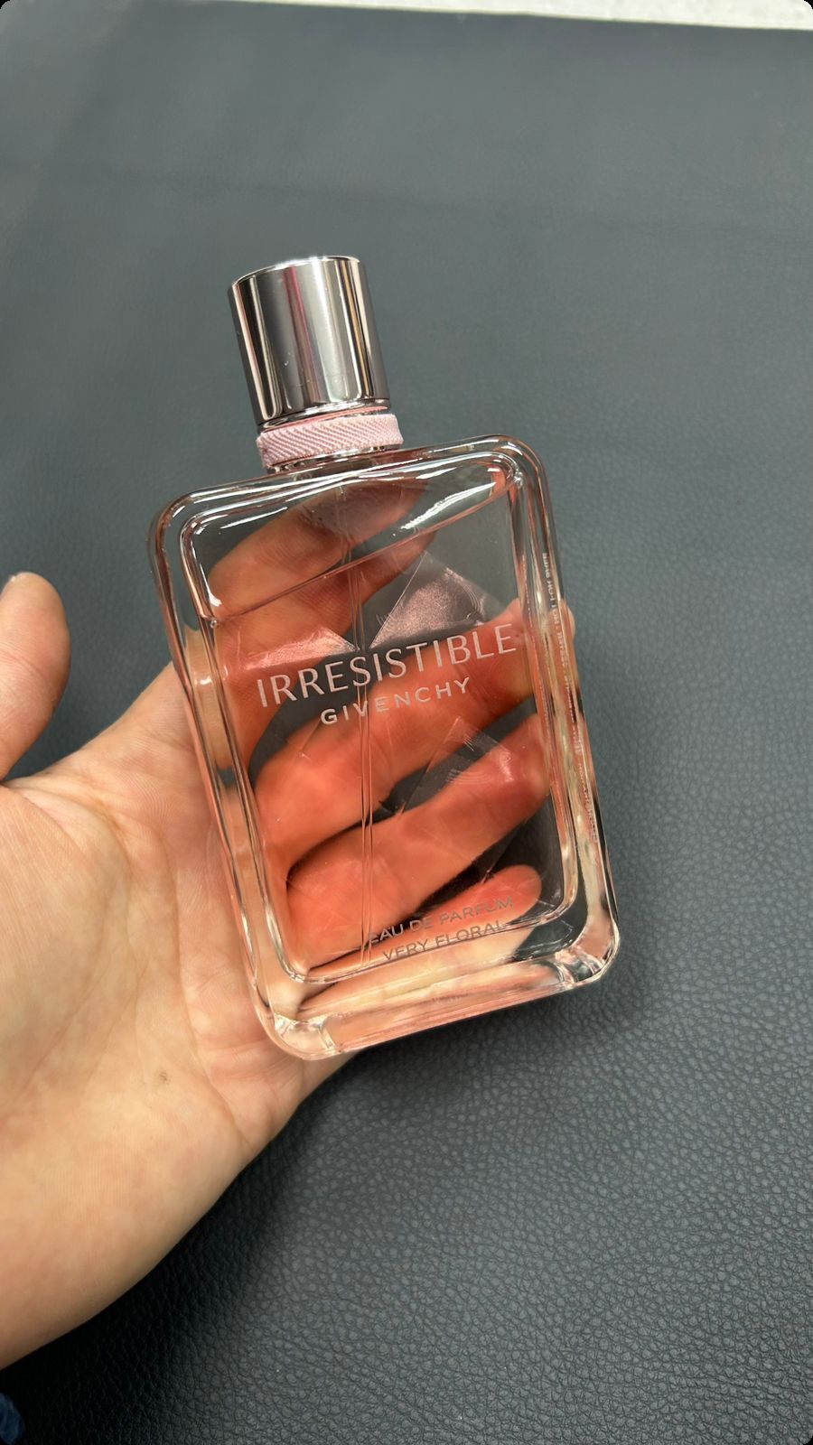 Givenchy Irresistible Very Floral Парфюмерная вода 80 мл для женщин