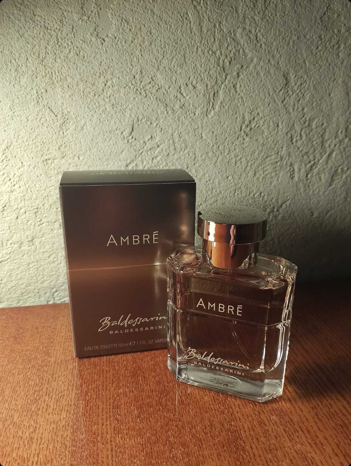 Baldessarini Ambre Туалетная вода 50 мл для мужчин