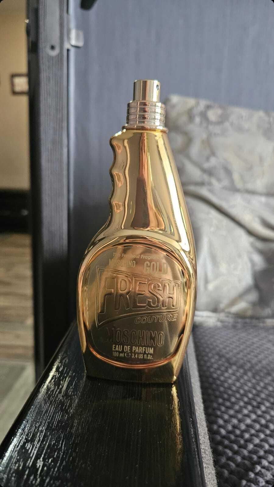 Moschino Gold Fresh Couture Парфюмерная вода (уценка) 100 мл для женщин
