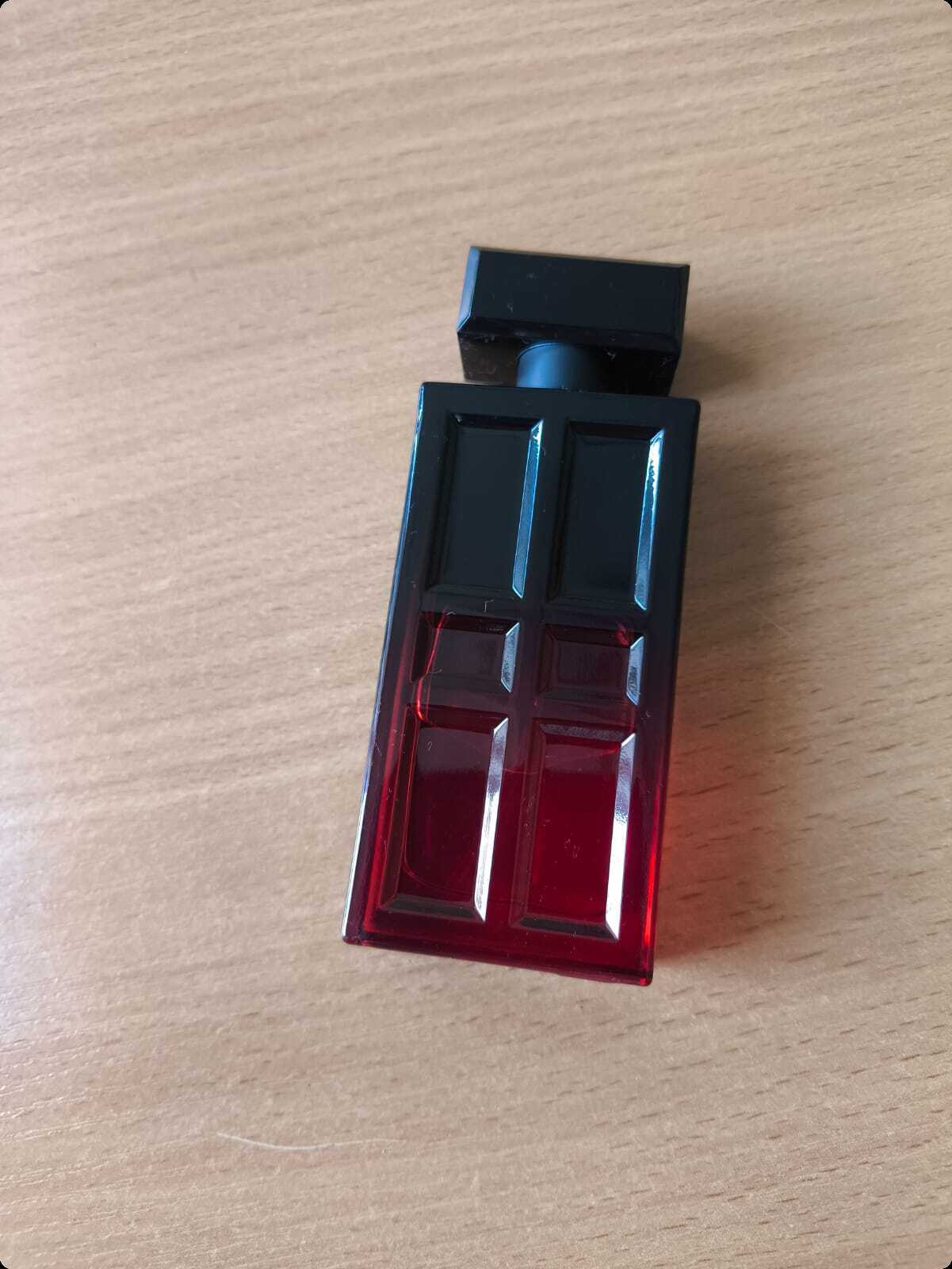 Elizabeth Arden Always Red Туалетная вода 30 мл для женщин