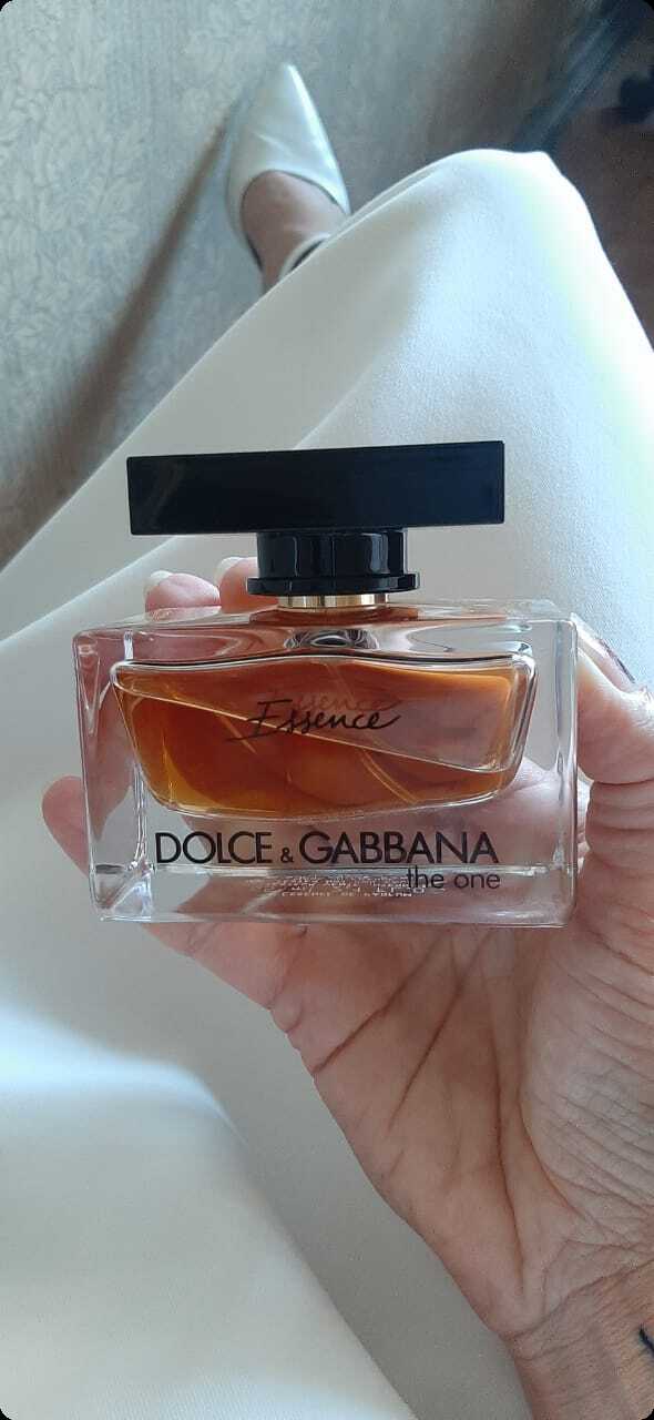 Dolce & Gabbana The One Essence Парфюмерная вода 40 мл для женщин