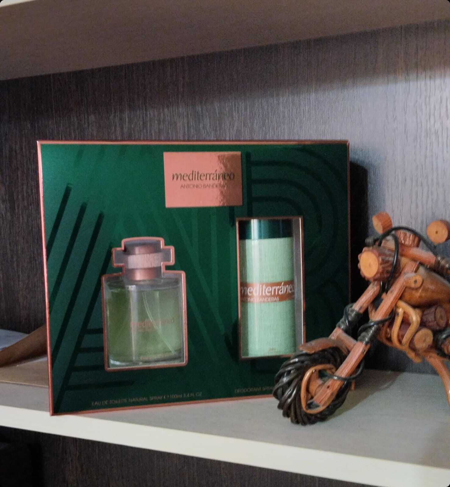 Antonio Banderas Mediterraneo Набор (туалетная вода 100 мл + дезодорант-спрей 150 мл) для мужчин