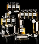 Ароматы 1932 Parfum, 1957 Parfum, Beige Parfum, Sycomore Parfum, Bois des Iles Parfum, N22 Parfum, Coromandel Parfum, Jersey Parfum, Gardenia Parfum и Cuir de Russie Parfum от бренда Chanel