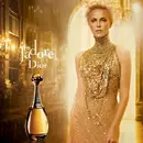 Реклама аромата J'adore Dior