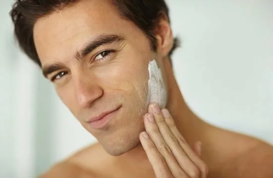 средство после бритья, красивый мужчина эстетика