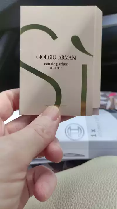 Giorgio Armani Si Intense - отзыв в Волжском