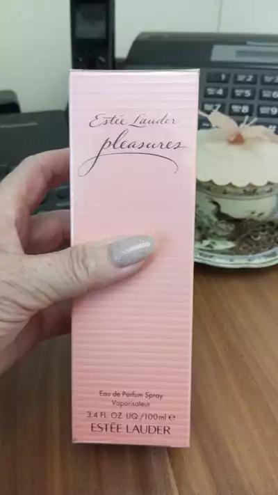 Estee Lauder Pleasures - отзыв в Москве