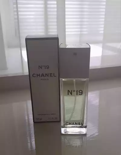 Chanel Chanel N 19 Eau de Toilette - отзыв в Бердске