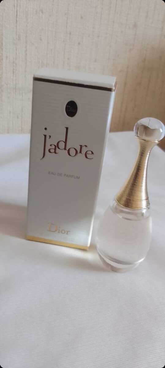 Christian Dior J Adore Парфюмерная вода 30 мл для женщин