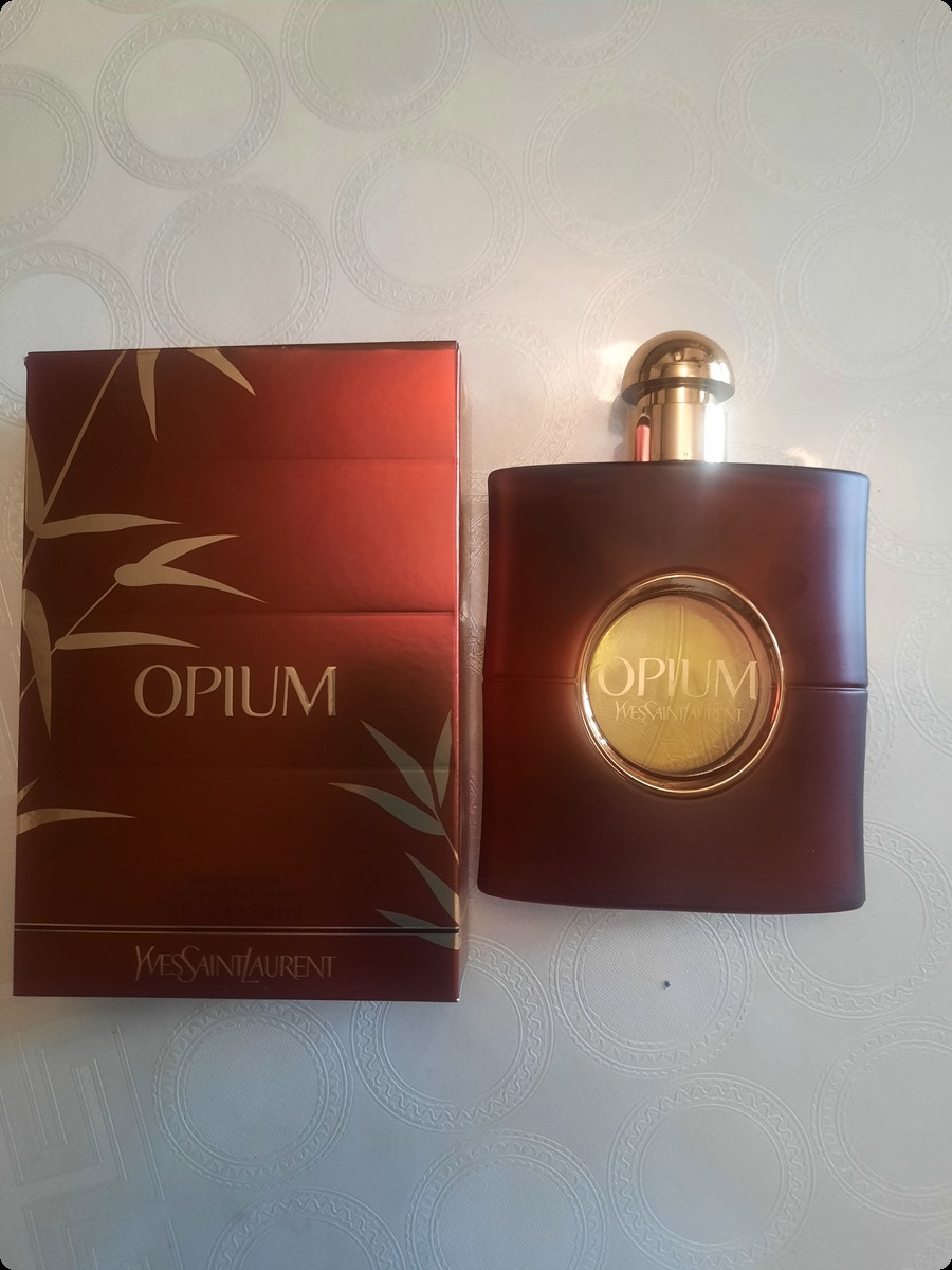 Yves Saint Laurent Opium Туалетная вода 90 мл для женщин