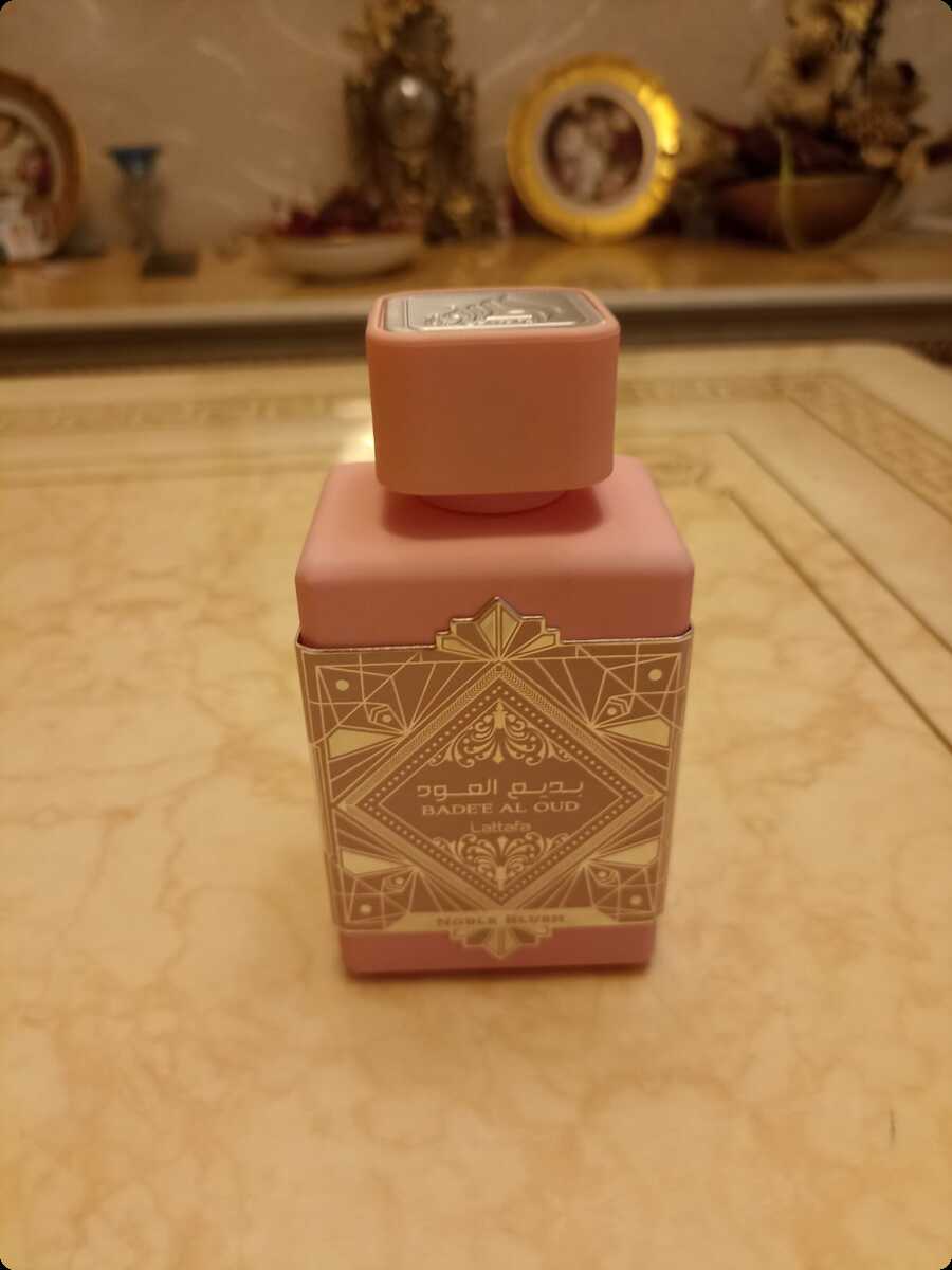 Lattafa Perfumes Badee Al Oud Noble Blush Парфюмерная вода 100 мл для женщин