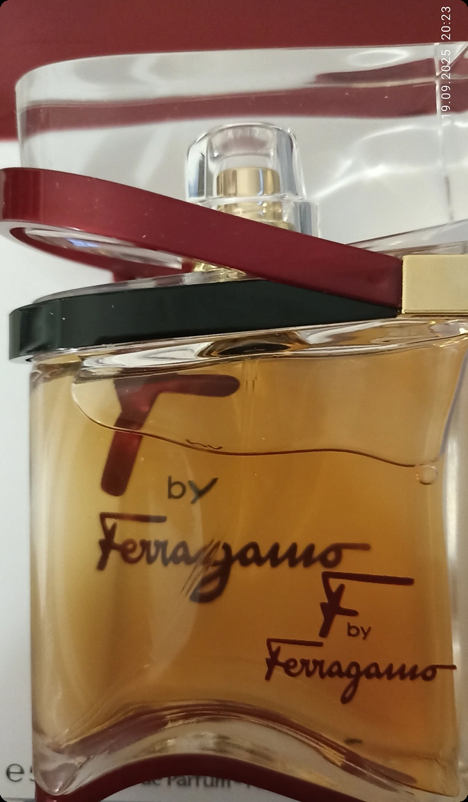 Salvatore Ferragamo F By Ferragamo Парфюмерная вода 50 мл для женщин