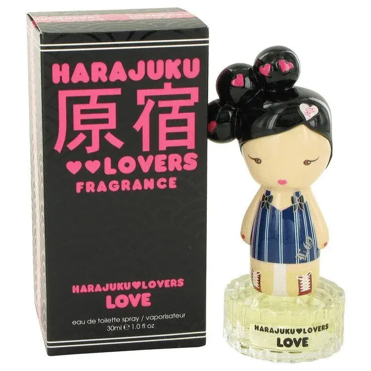 Хараюки лаверс духи. Harajuku lovers Love духи. Духи кукла. Японские духи куколки.