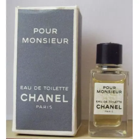 Месье отзывы. Шанель духи мужские pour Monsieur. Chanel мужские духи Monsieur. Шанель Пур монсеньер. Мужской аромат Chanel pour Monsieur.