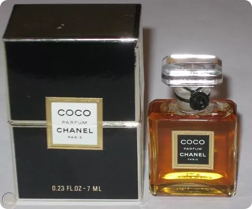 Сосо Шанель духи. Шанель 007 духи. Коко Шанель черные духи. Сосо Chanel духи.