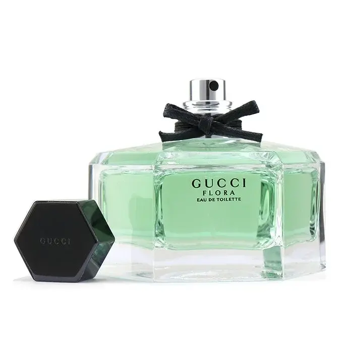 Flora отзывы. Flora by Gucci Eau de Toilette Gucci. Gucci Flora EDT. Туалетная вода Gucci Flora зеленая.