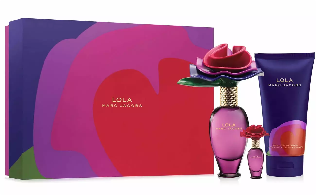 Lola jacobs. Marc Jacobs Lola. Духи Лола Марк Якобс. Lola духи женские. Парфюмерная вода для женщин Лола.