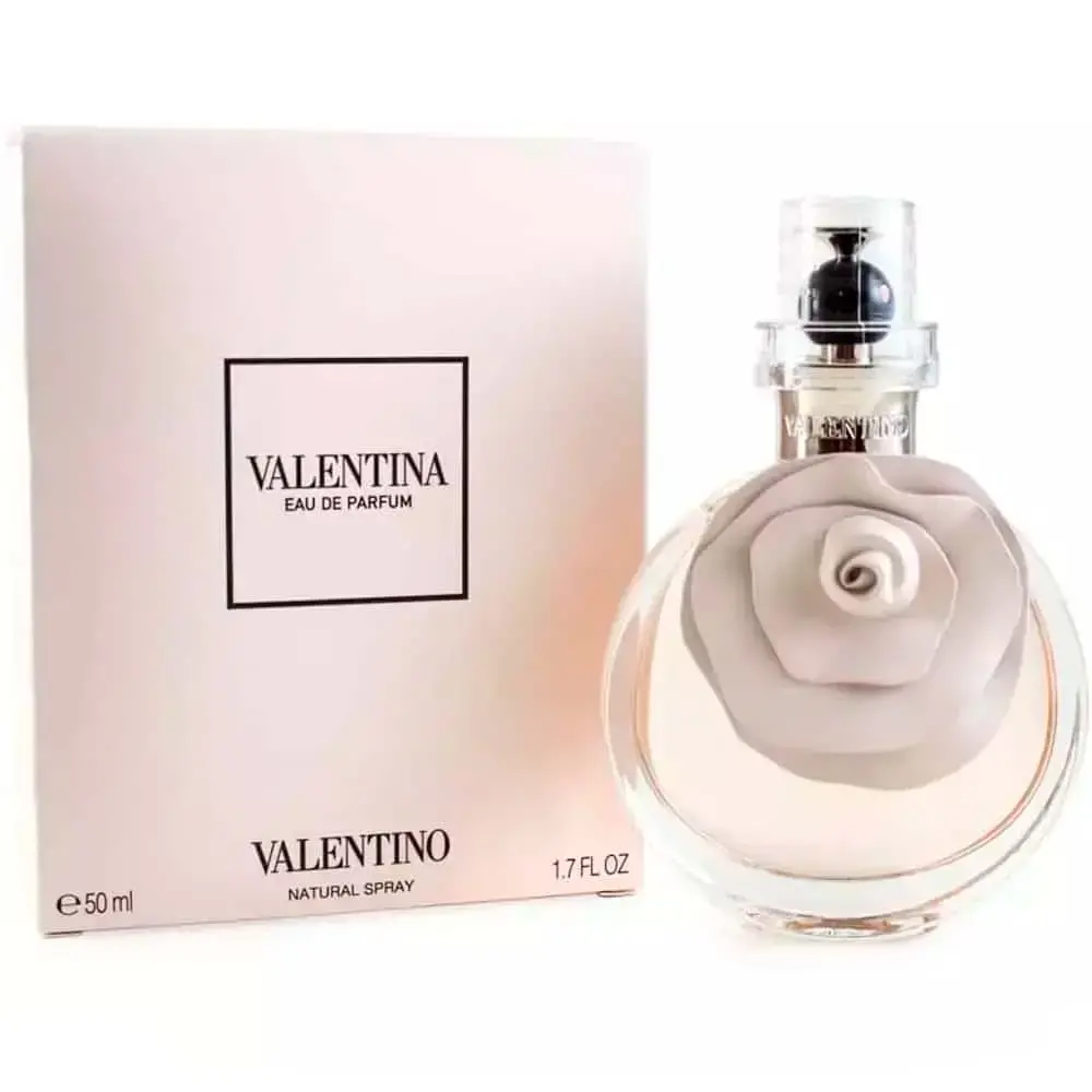 Парфюмерная вода valentino valentina. Духи Valentino Eau de Parfum. Духи Валентина от Валентино. Valentino духи женские. Духи Валентино фиолетовые.