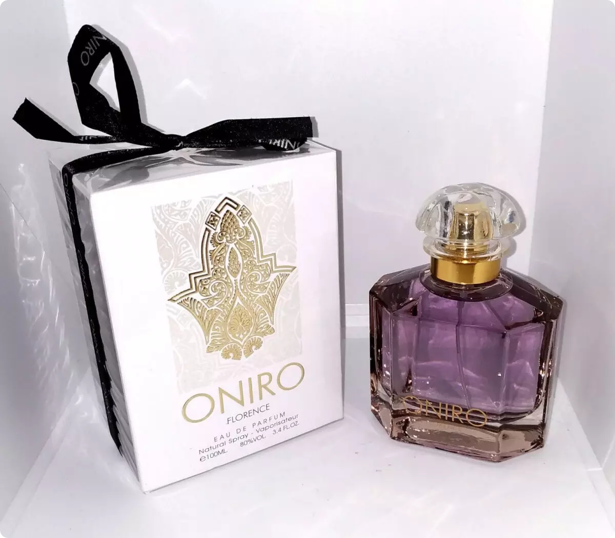 De fragrance. Парфюм Фрагранс. Fragrance World Oniro. Oniro Florence "Fragrance World". Духи Фрагранс ворлд женские.