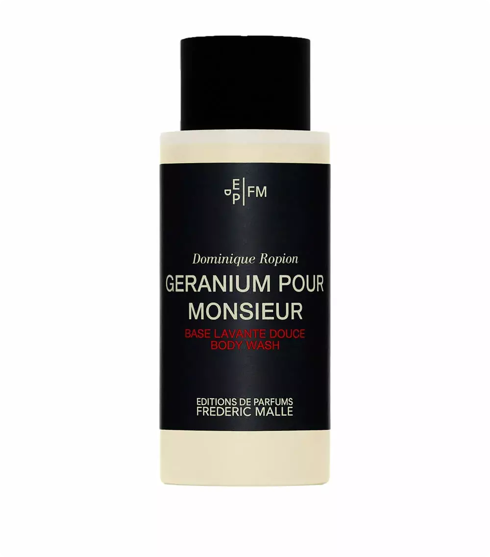 Frederic malle geranium monsieur. Фредерик Малле Парфюм Магнолия. Парфюм Фредерик Мале ветивер экстраординале. Липстик Роуз Фредерик Малле. Frederic Malle Geranium.