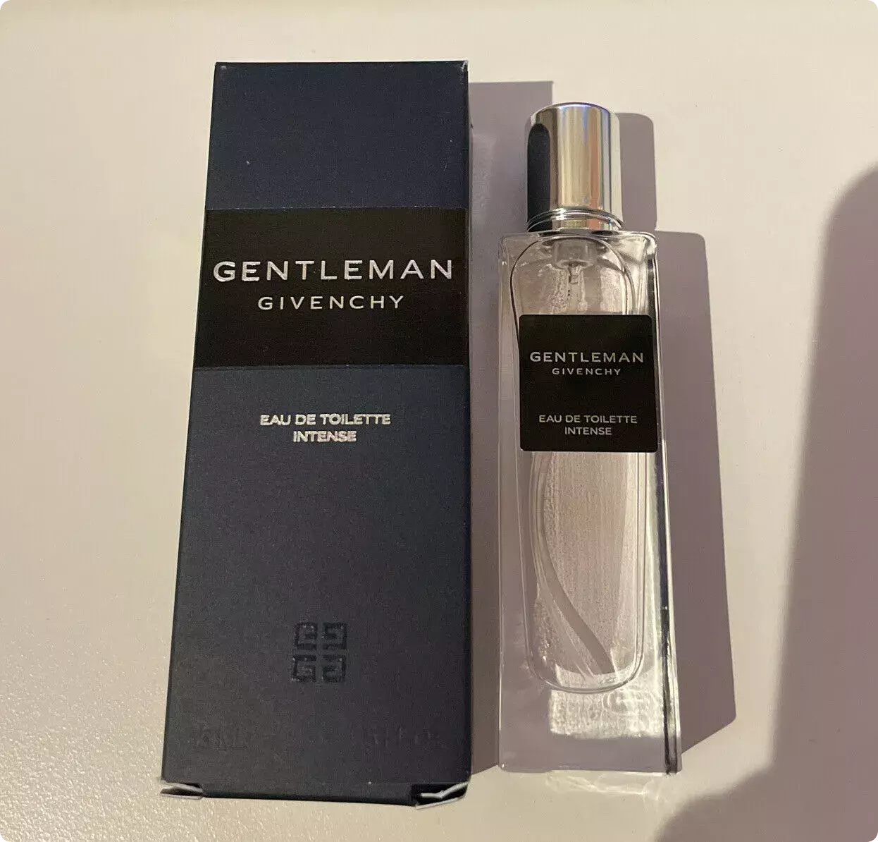 Givenchy gentleman intense. Туалетная вода Abercrombie & Fitch Furious pour homme. Abercrombie & Fitch Perfume 15. Abercrombie Fitch туалетная вода зеленого цвета. Abercrombie Fitch woman.